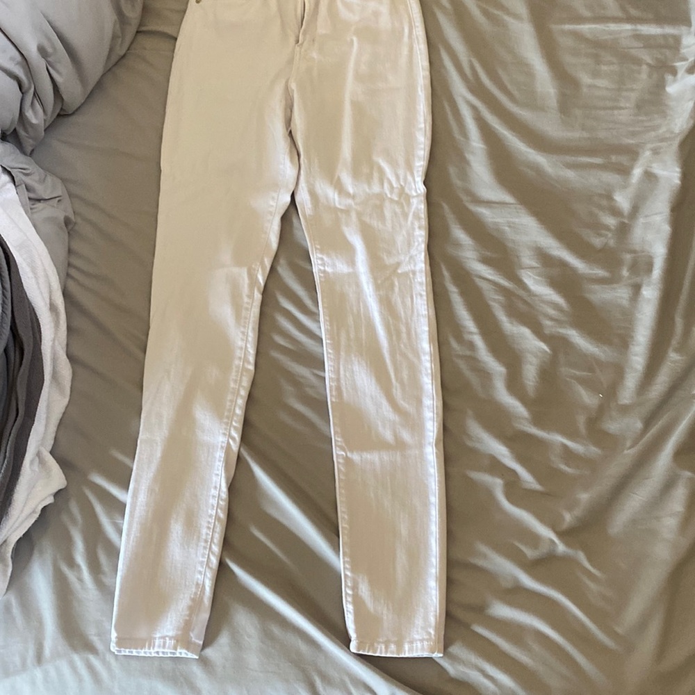 White stretchy jeans